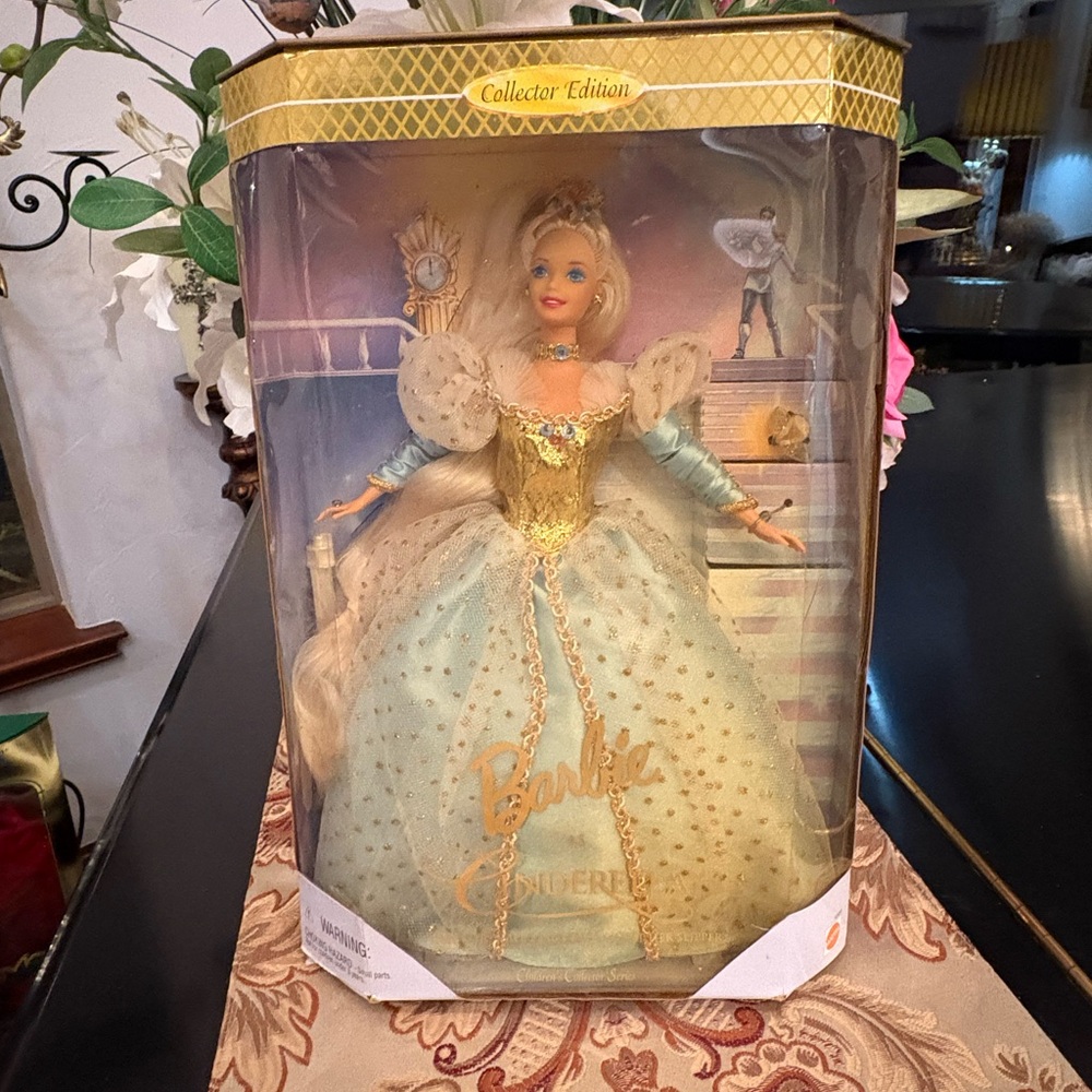Barbie as Cinderella Collector Edition in Gold and Cream Gown